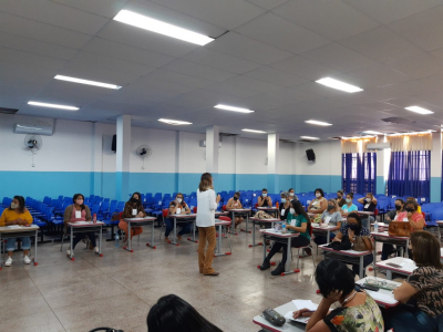Equipe da E. M. Francisco Diniz participa de curso sobre educação empreendedora