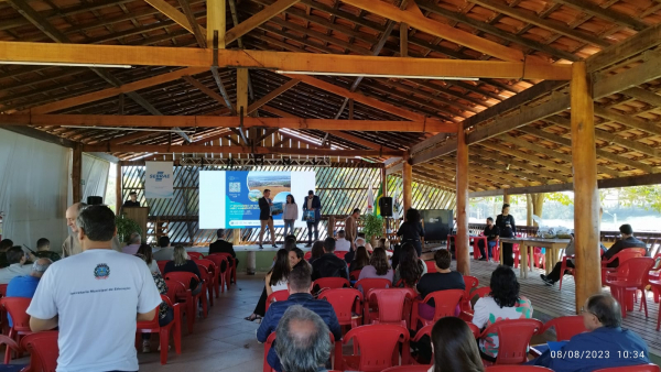 Luminárias participa de seminário de Turismo em Ijaci