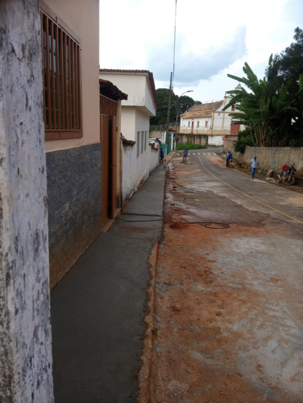 Prefeitura corrige problema em redes de esgoto e pluvial na rua Antônio Gabriel Diniz