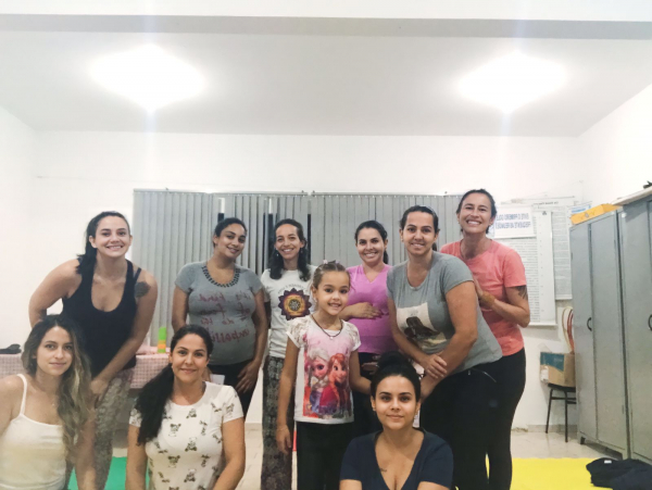 Projeto Carmelina promove Yoga para gestantes